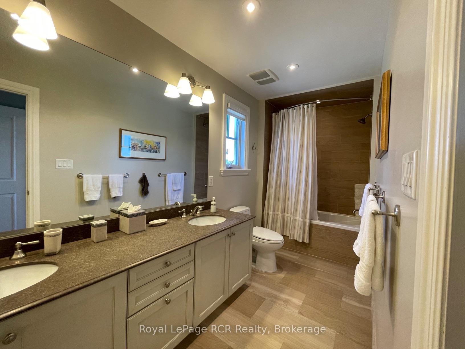Photo 15 of Unit 402, 40 Trott Boulevard, Collingwood — HOMEH