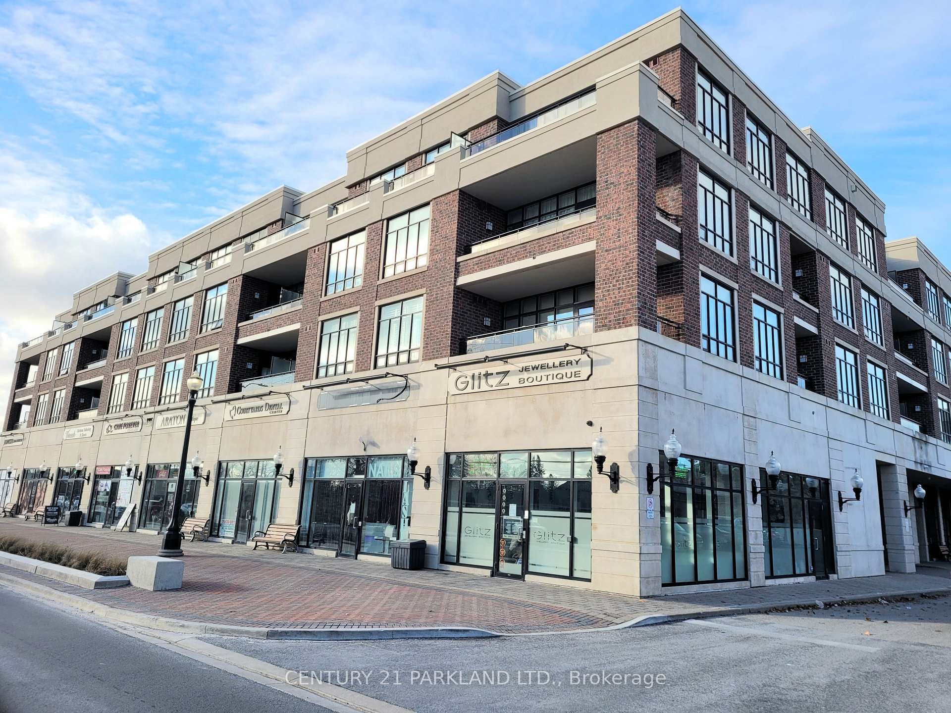 Photo 1 of Unit 402, 2396 Major Mackenzie Drive, Vaughan, Maple — HOMEH