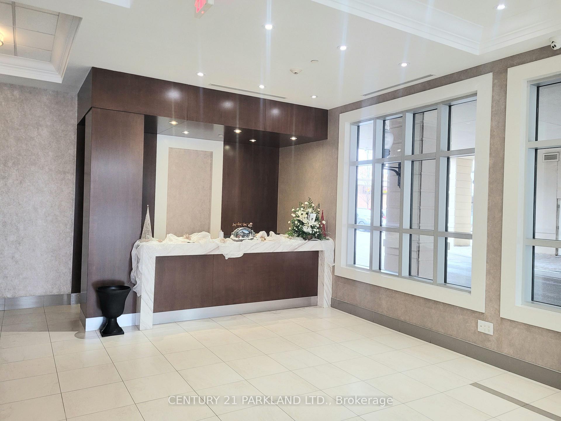 Photo 5 of Unit 402, 2396 Major Mackenzie Drive, Vaughan, Maple — HOMEH