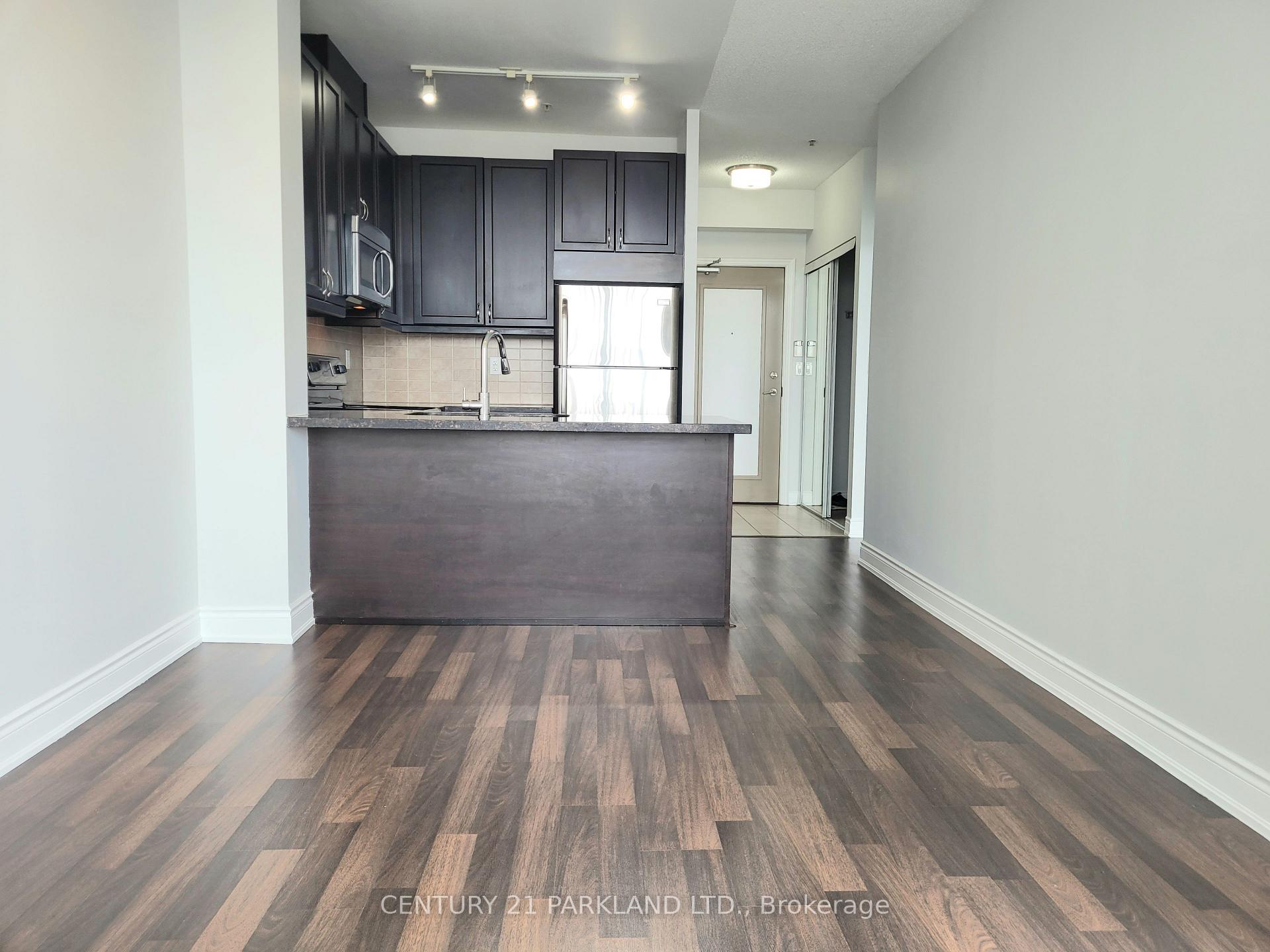 Photo 10 of Unit 402, 2396 Major Mackenzie Drive, Vaughan, Maple — HOMEH