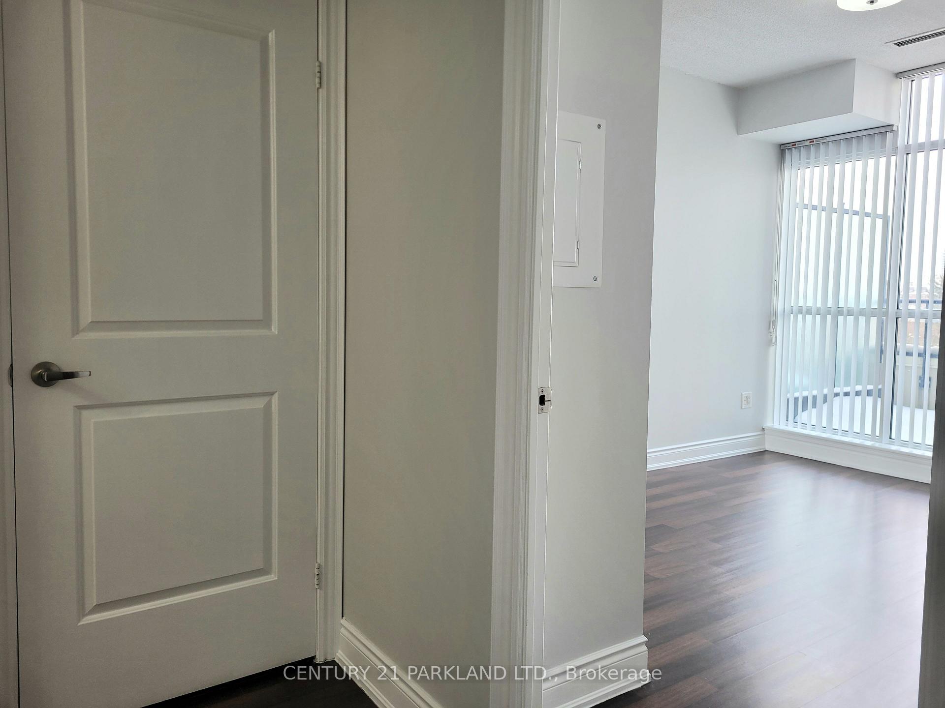 Photo 18 of Unit 402, 2396 Major Mackenzie Drive, Vaughan, Maple — HOMEH