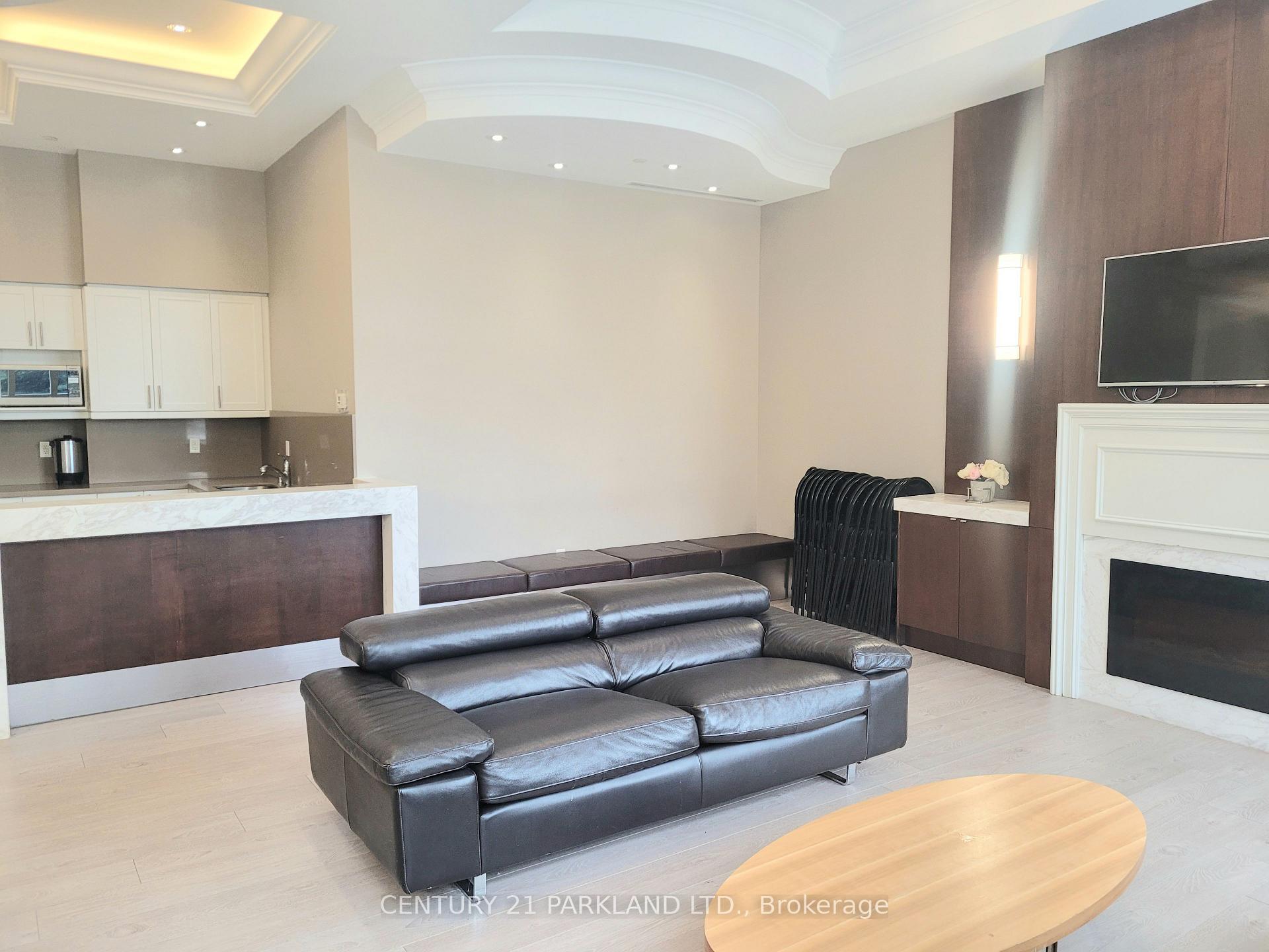Photo 26 of Unit 402, 2396 Major Mackenzie Drive, Vaughan, Maple — HOMEH