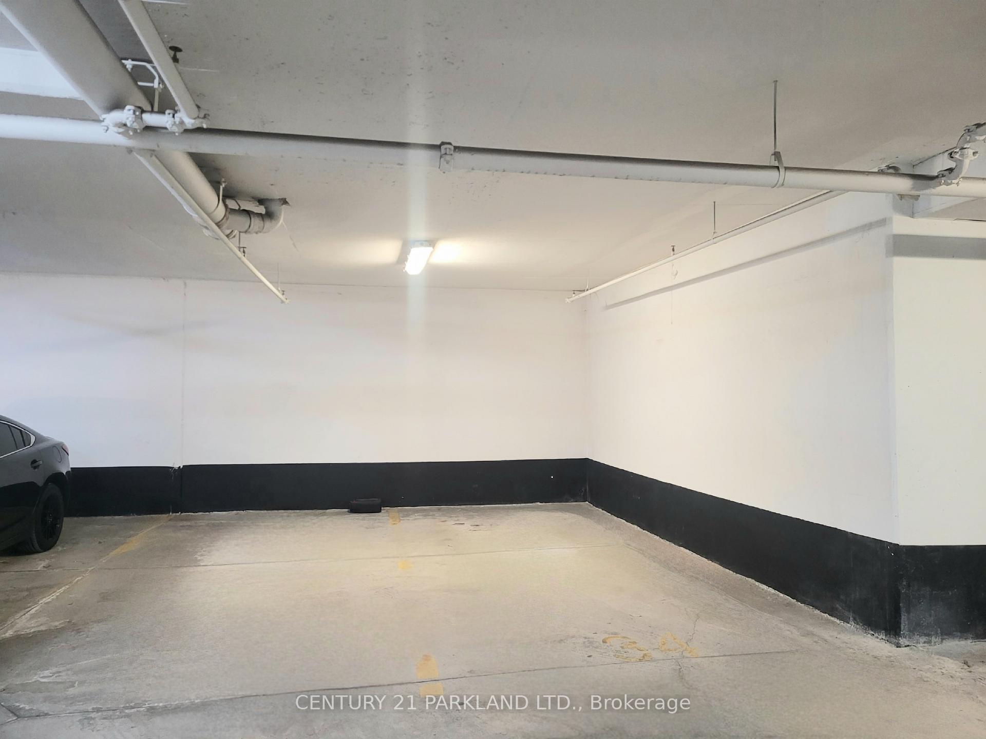 Photo 29 of Unit 402, 2396 Major Mackenzie Drive, Vaughan, Maple — HOMEH
