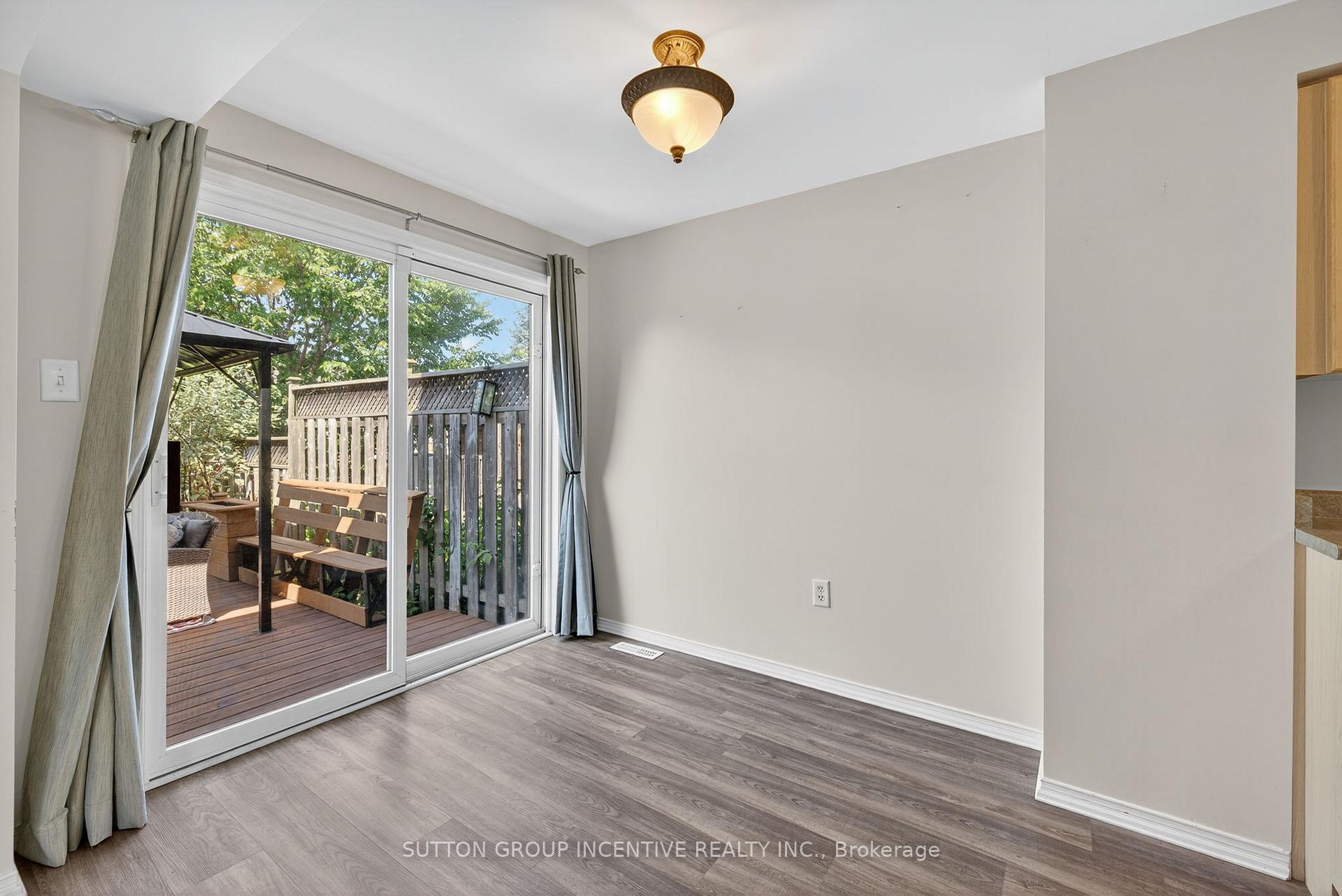 Photo 15 of 189 Nathan Crescent, Barrie, Painswick South — HOMEH