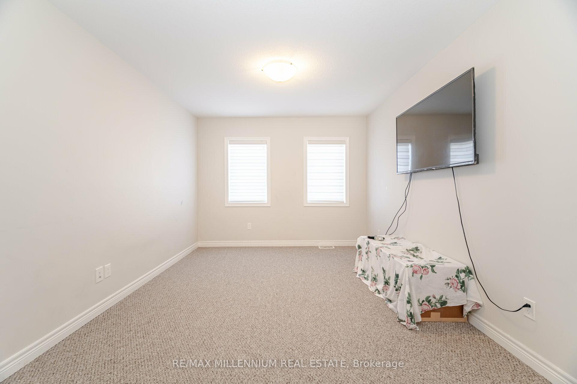 Photo 17 of Unit 5, 68 Turbina Court, Grimsby, Grimsby East — HOMEH