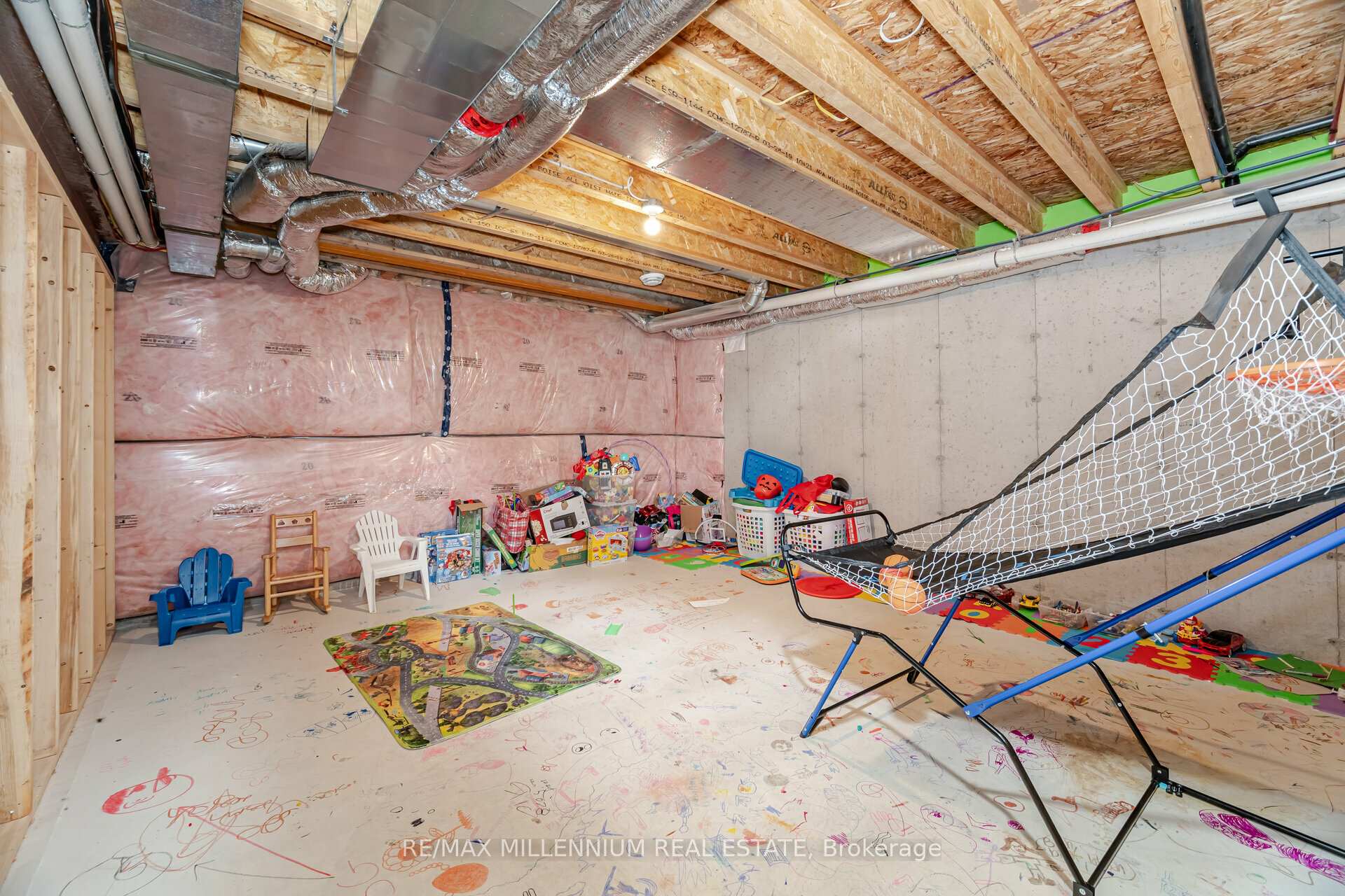 Photo 35 of Unit 5, 68 Turbina Court, Grimsby, Grimsby East — HOMEH