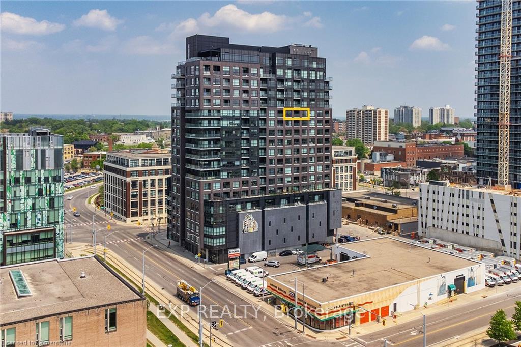 Front of Unit 1409, 1 Victoria Street S