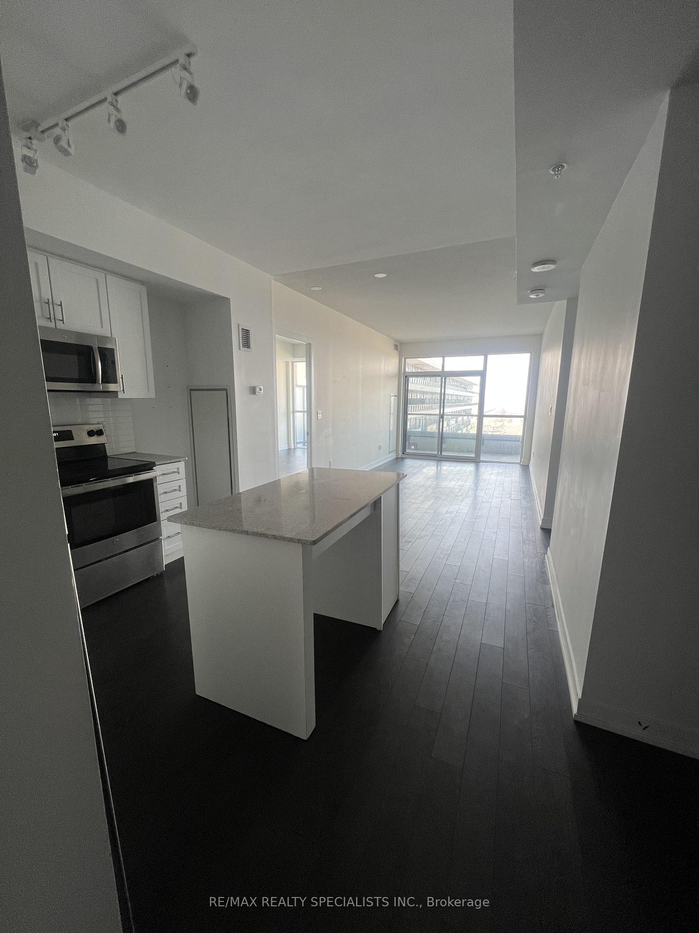 Photo 8 of Unit 804, 550 North Service Road, Grimsby, Grimsby Beach — HOMEH
