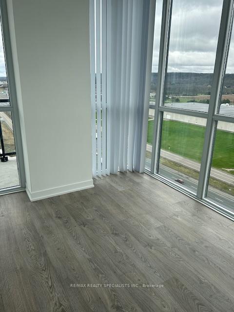 Photo 7 of Unit 1407, 550 North Service Road, Grimsby, Grimsby Beach — HOMEH