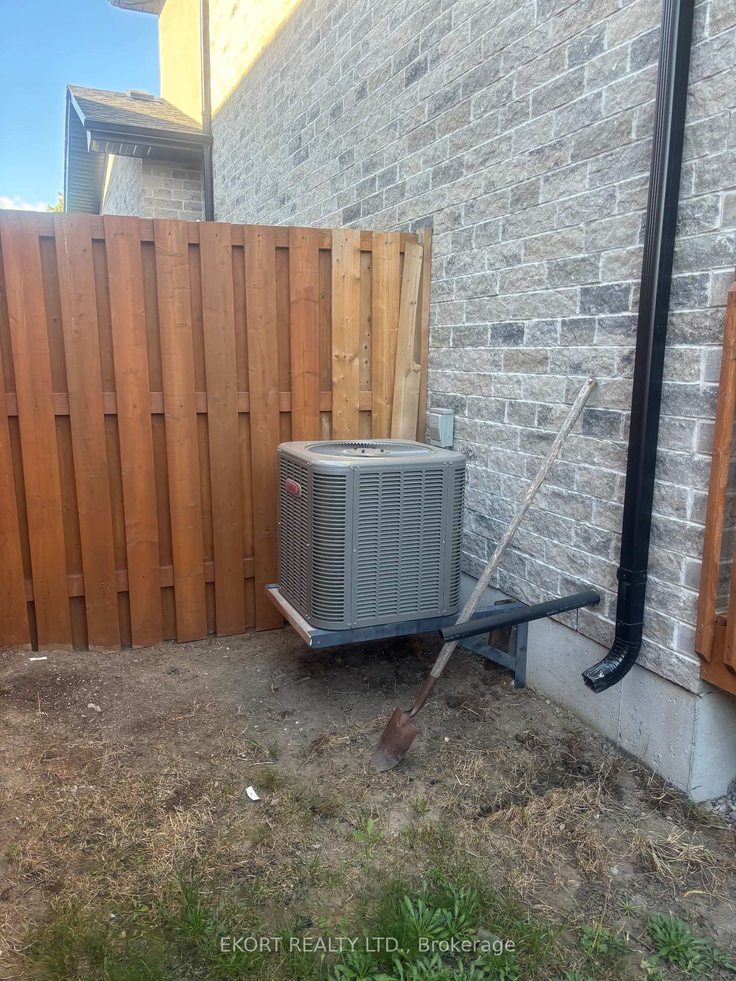 Photo 18 of 9 Laurel Street, Belleville, Thurlow Ward — HOMEH
