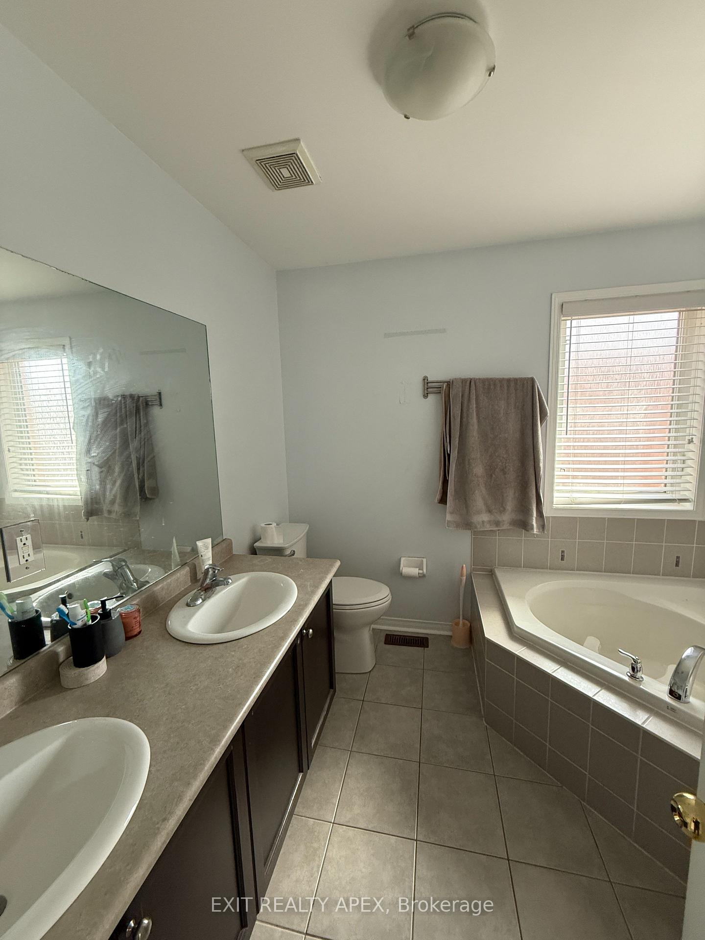 Photo 23 of 78 Fandago Drive, Brampton, Credit Valley — HOMEH