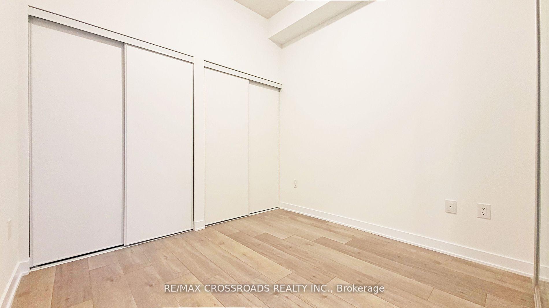 Photo 10 of Unit 508, 10 Honeycrisp Crescent, Vaughan, Vaughan Corporate Centre — HOMEH