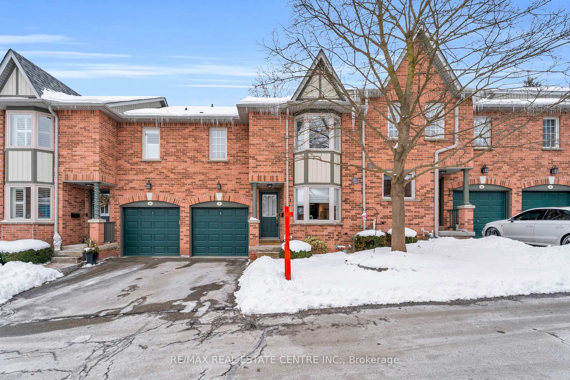 Front of Unit 7, 76 River Drive
