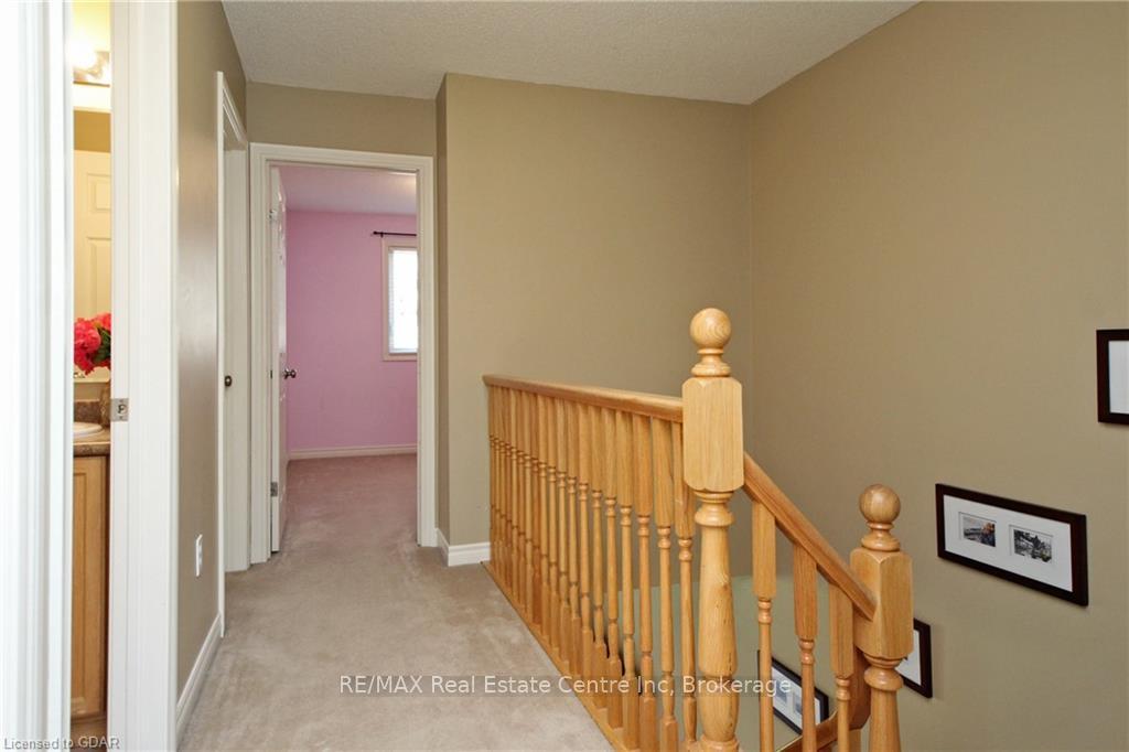 Photo 18 of Unit 4, 30 Vaughan Street, Guelph, Clairfields/Hanlon Business Park — HOMEH