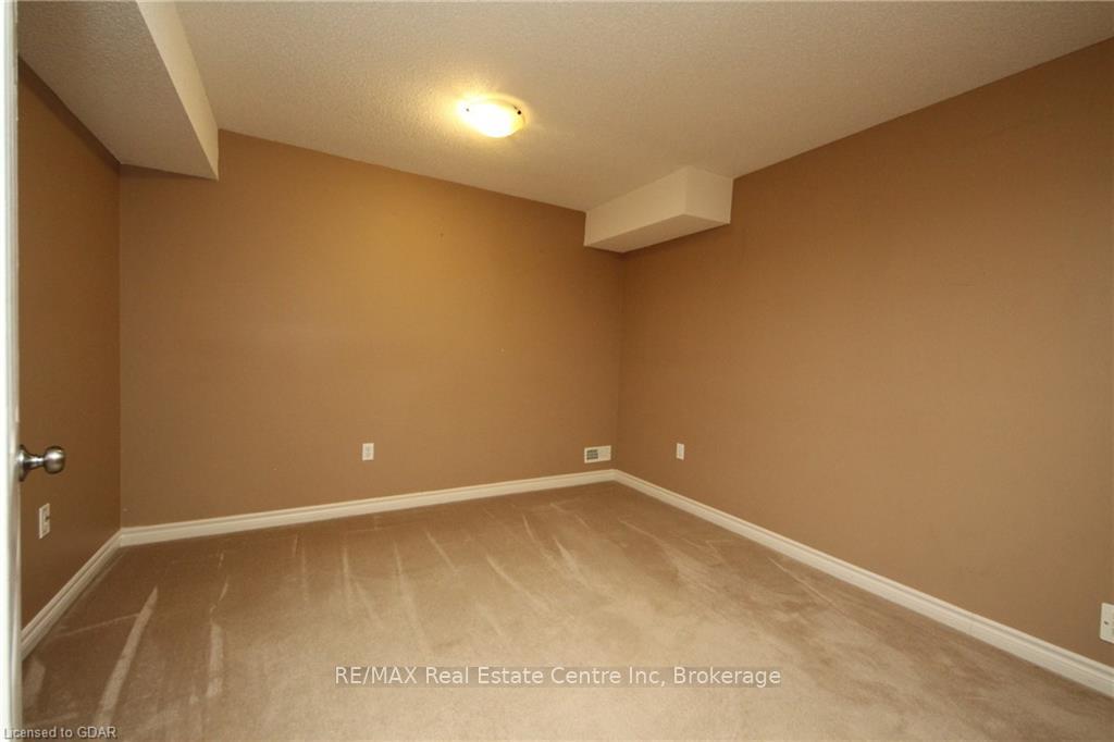 Photo 21 of Unit 4, 30 Vaughan Street, Guelph, Clairfields/Hanlon Business Park — HOMEH