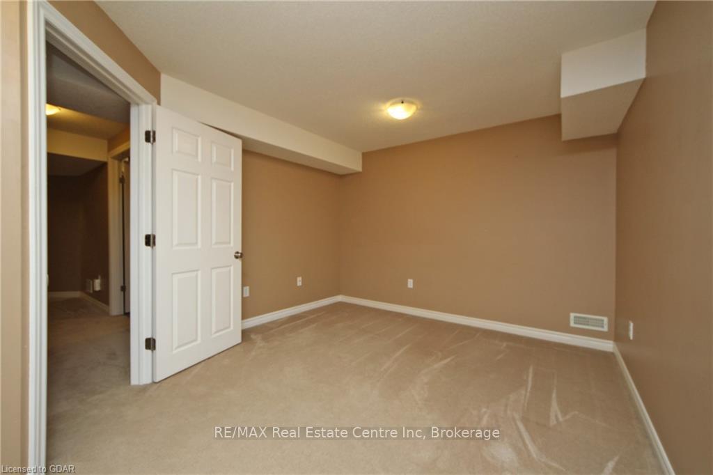 Photo 24 of Unit 4, 30 Vaughan Street, Guelph, Clairfields/Hanlon Business Park — HOMEH