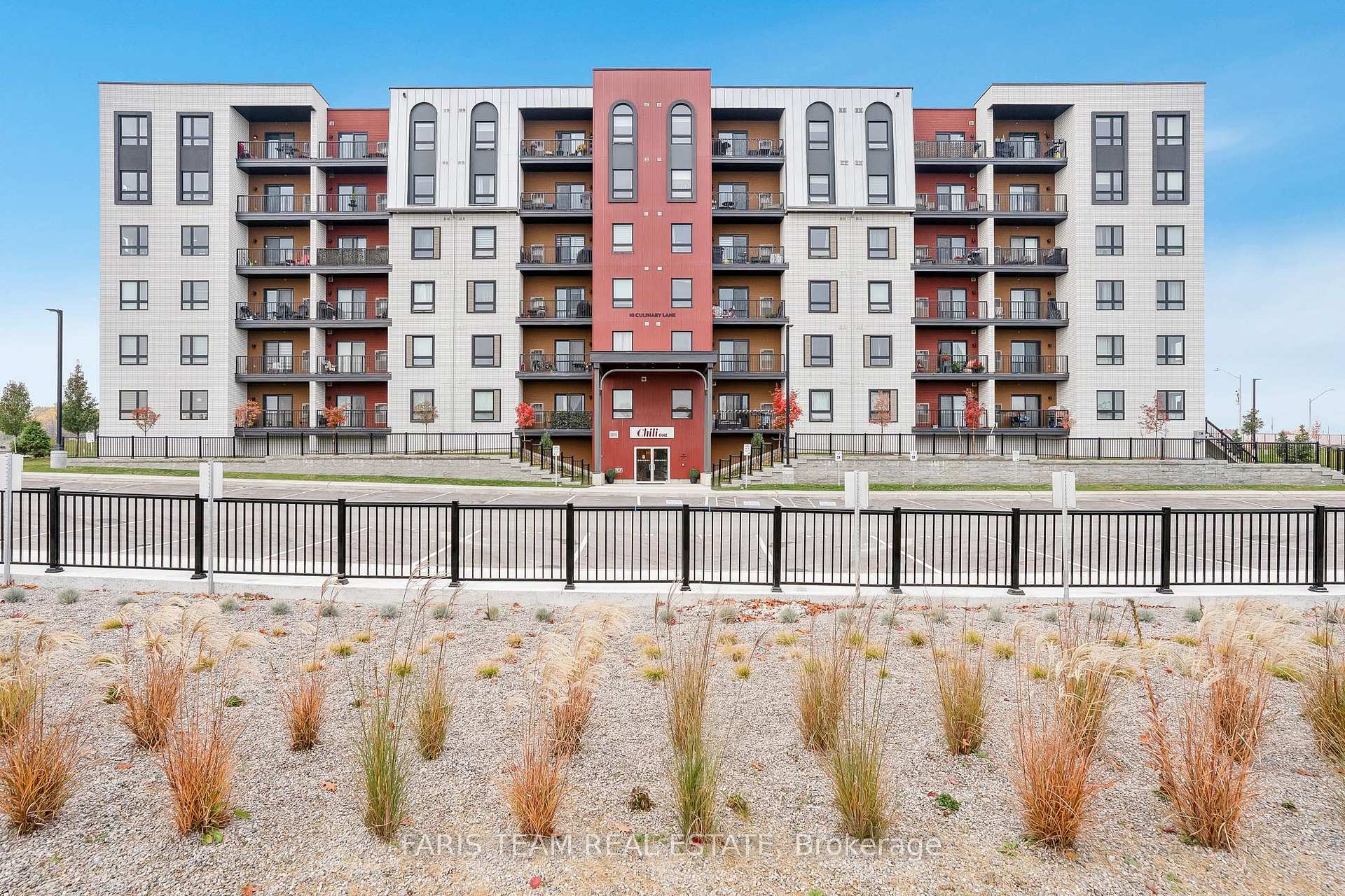 Photo 2 of Unit 310, 10 Culinary Lane, Barrie, Innis-Shore — HOMEH