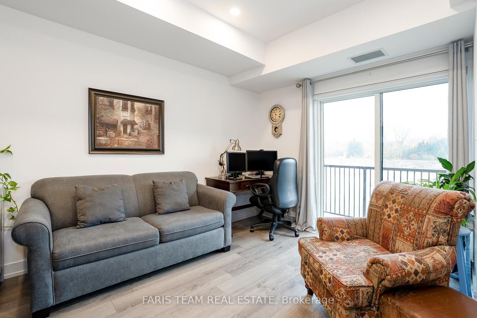 Photo 6 of Unit 310, 10 Culinary Lane, Barrie, Innis-Shore — HOMEH