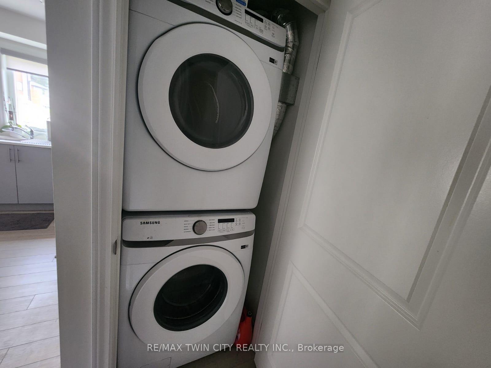 Photo 12 of Unit 33, 235 Chapel Hill Drive, Kitchener — HOMEH