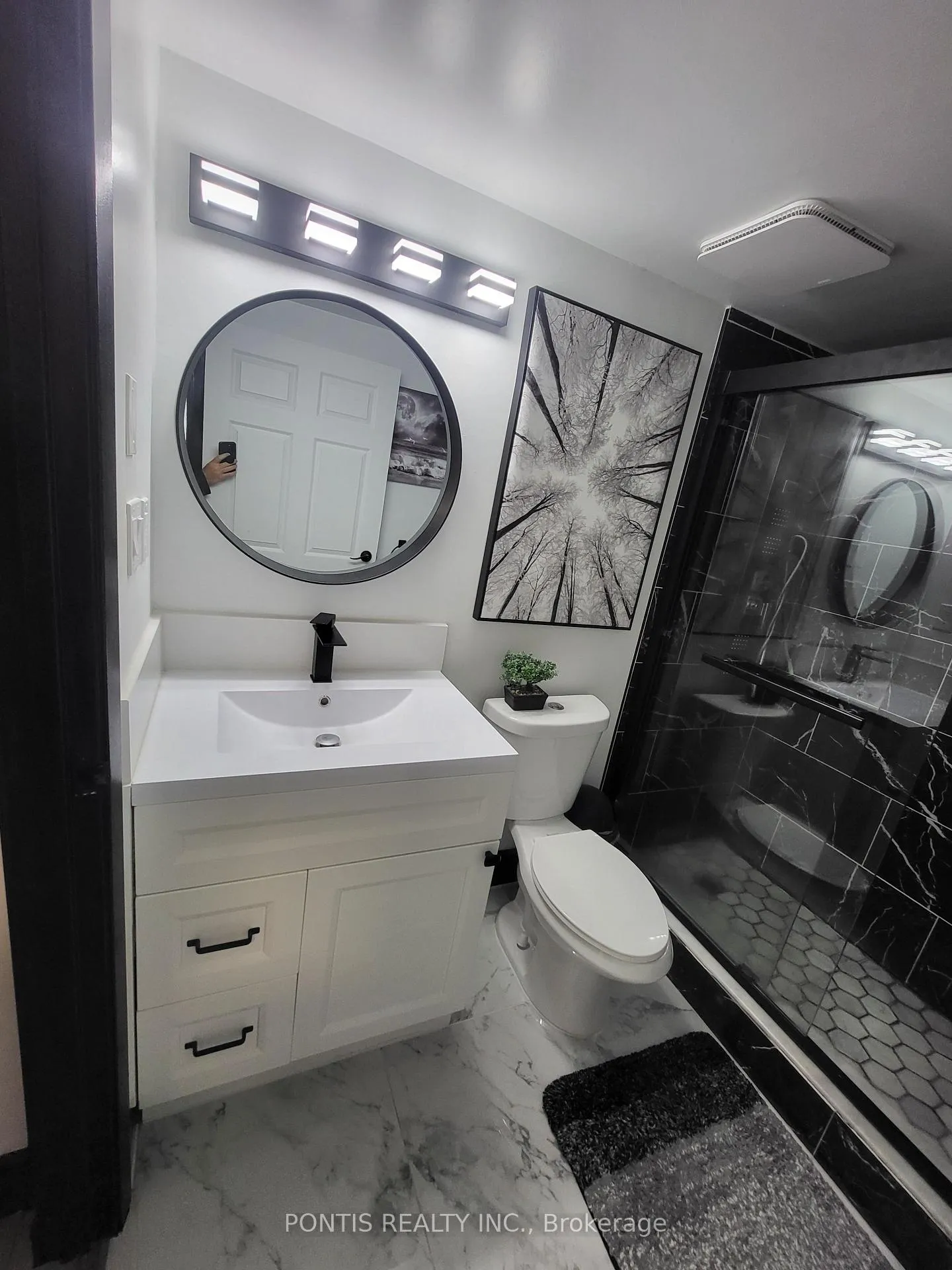 Photo 3 of Unit 113, 120 Bell Farm Road, Barrie, Alliance — HOMEH