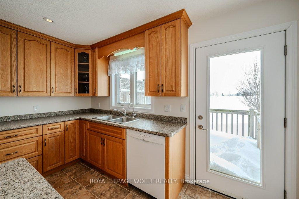Photo 20 of Unit 3, 6906 Elgin Street, Perth East, Millbank — HOMEH
