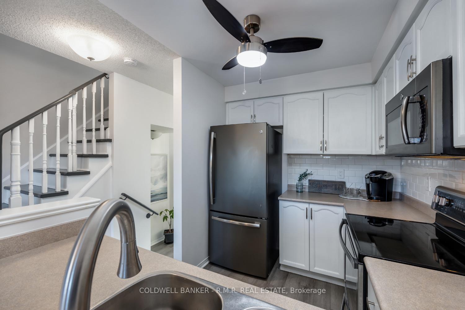 Photo 17 of 87 Sprucedale Way, Whitby, Pringle Creek — HOMEH