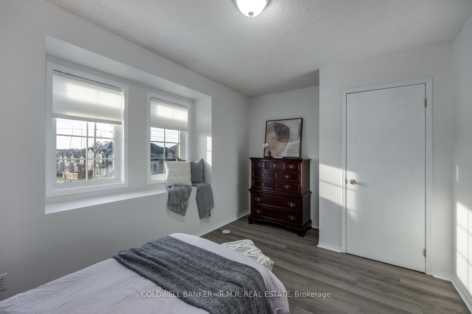 Photo 23 of 87 Sprucedale Way, Whitby, Pringle Creek — HOMEH