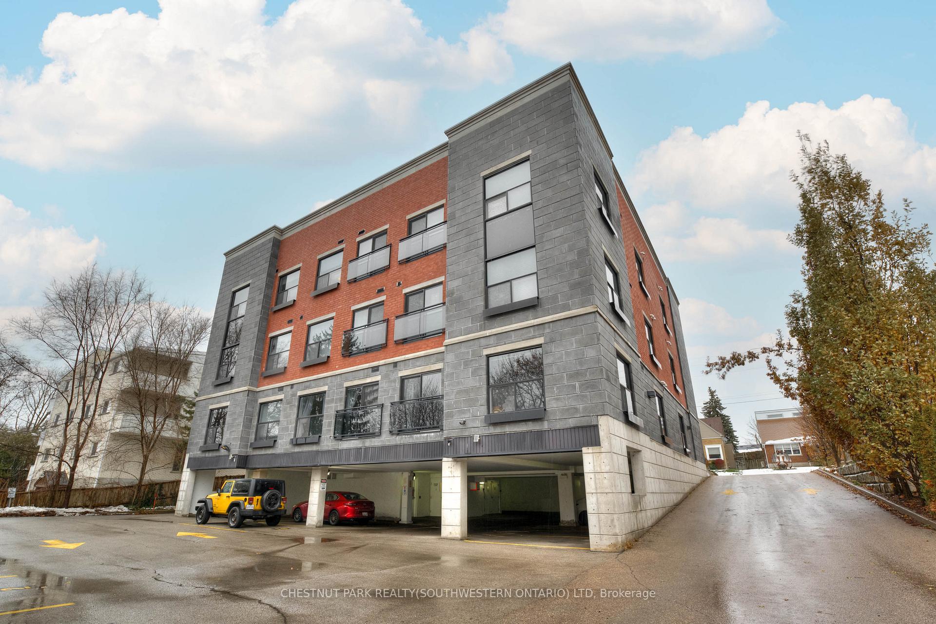 Photo 4 of Unit 103, 15 Devitt Avenue S, Waterloo, Uptown Waterloo — HOMEH