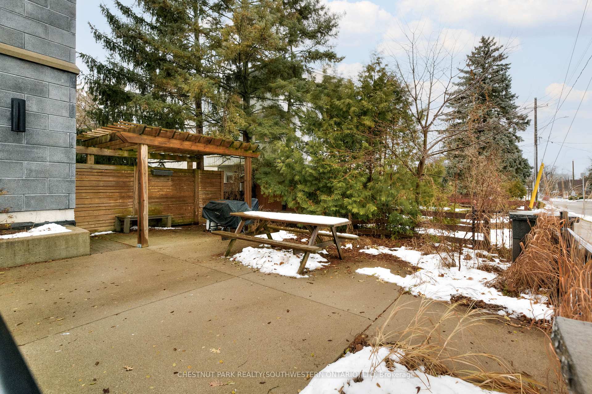 Photo 6 of Unit 103, 15 Devitt Avenue S, Waterloo, Uptown Waterloo — HOMEH