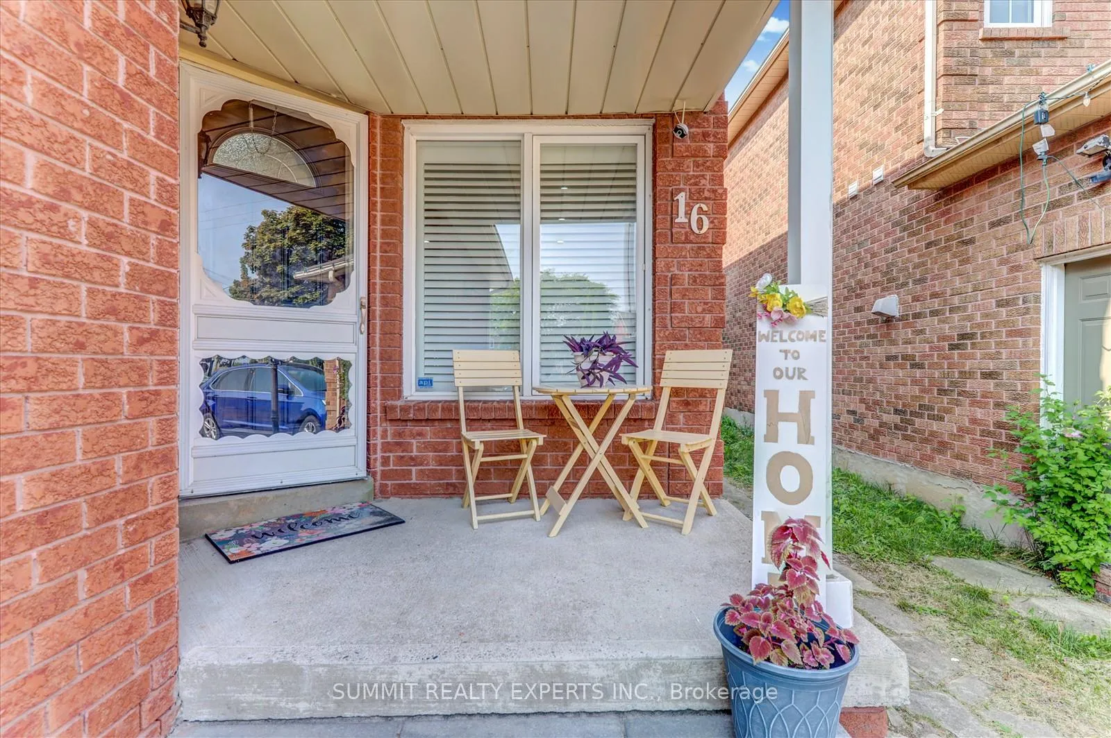 Photo 6 of 16 Candler Court, Clarington, Bowmanville — HOMEH