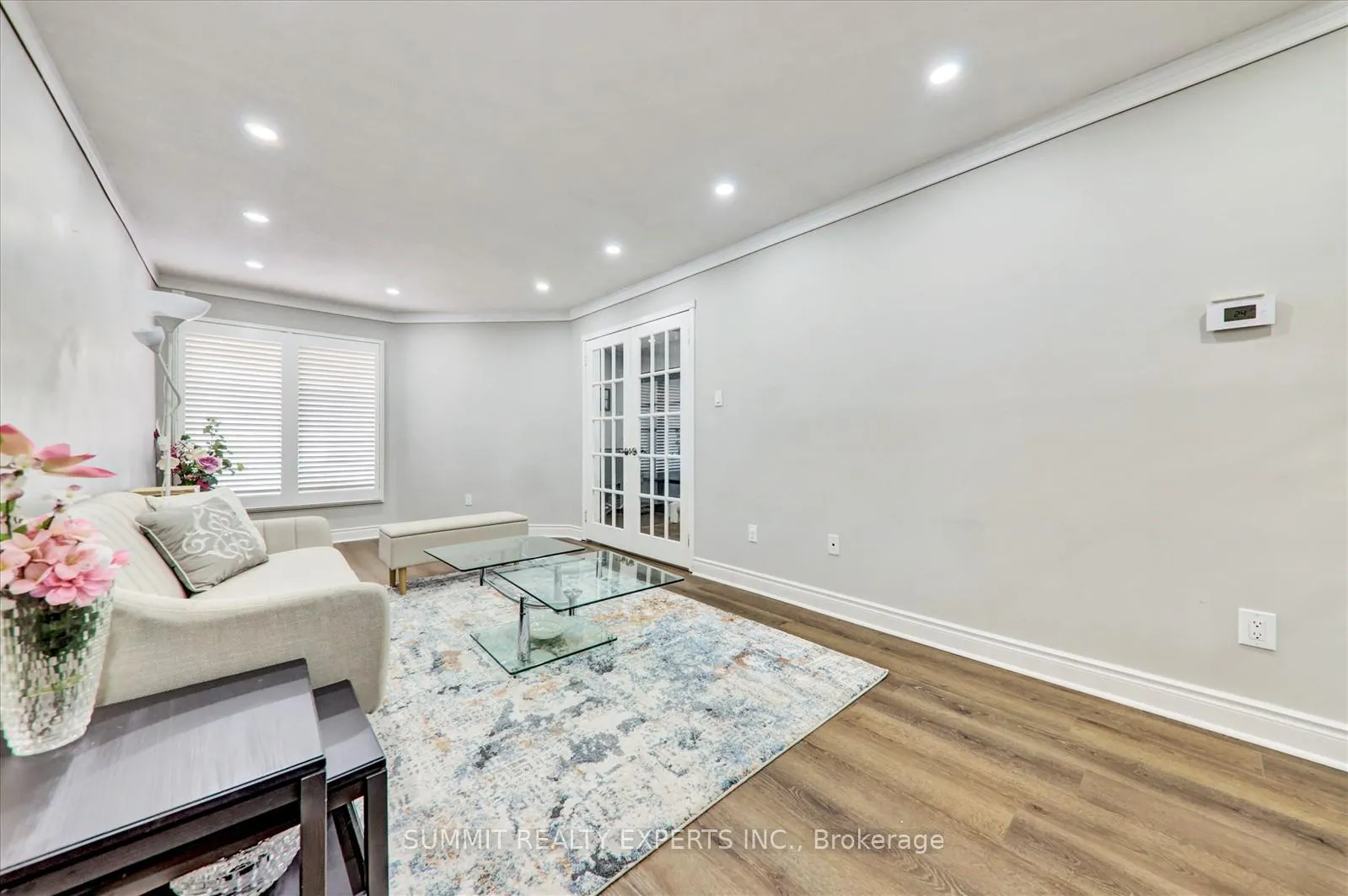 Photo 11 of 16 Candler Court, Clarington, Bowmanville — HOMEH