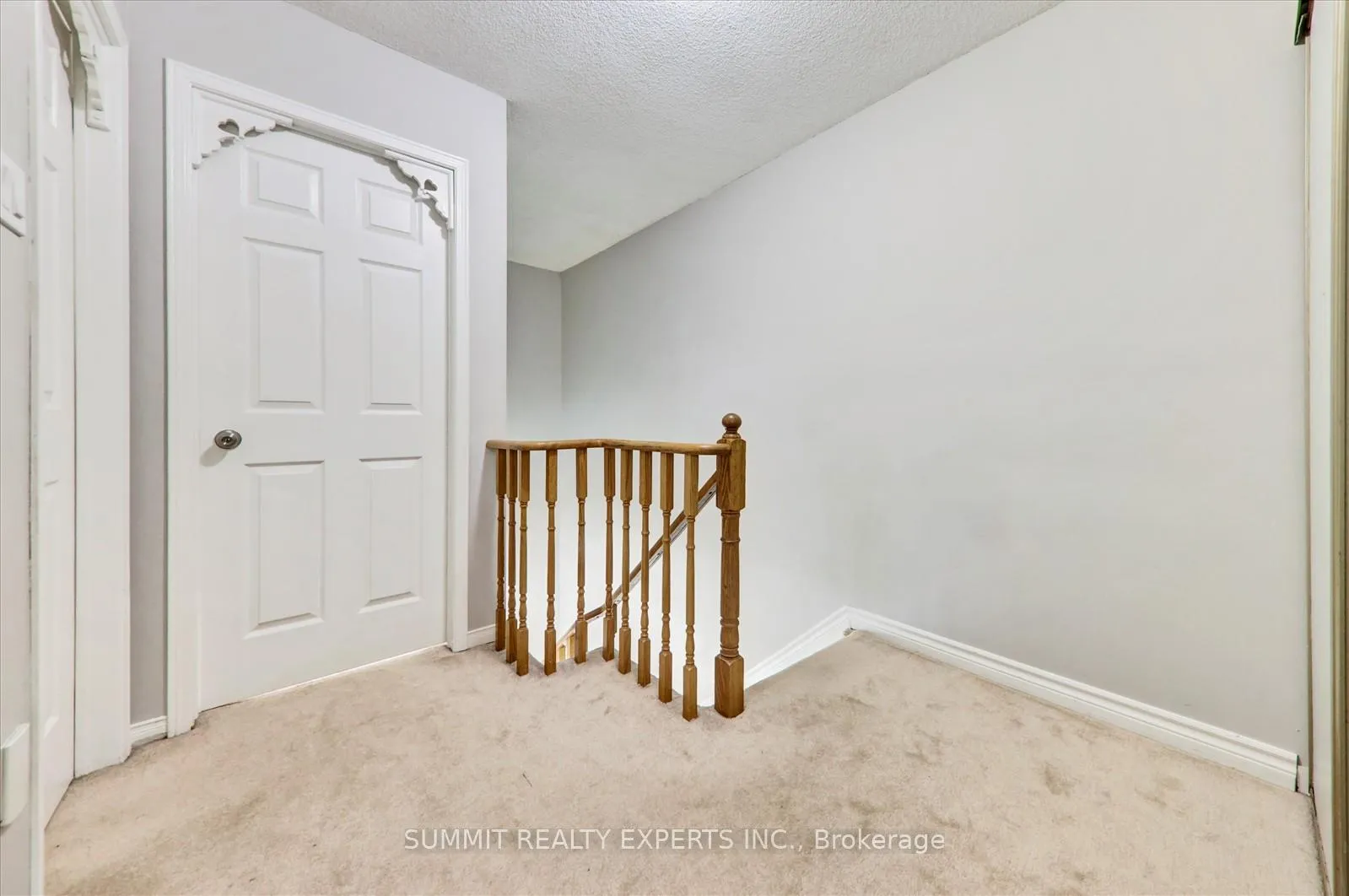 Photo 16 of 16 Candler Court, Clarington, Bowmanville — HOMEH