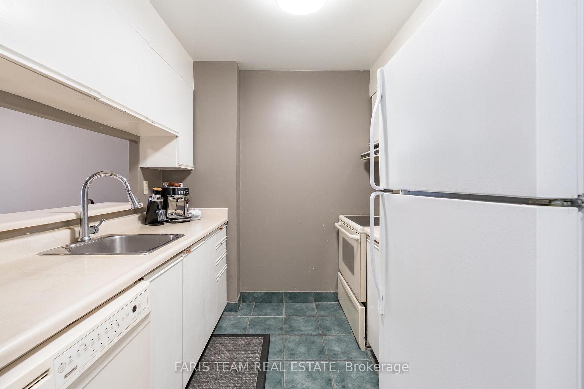 Photo 5 of Unit 809, 1655 Pickering Parkway, Pickering, Village East — HOMEH