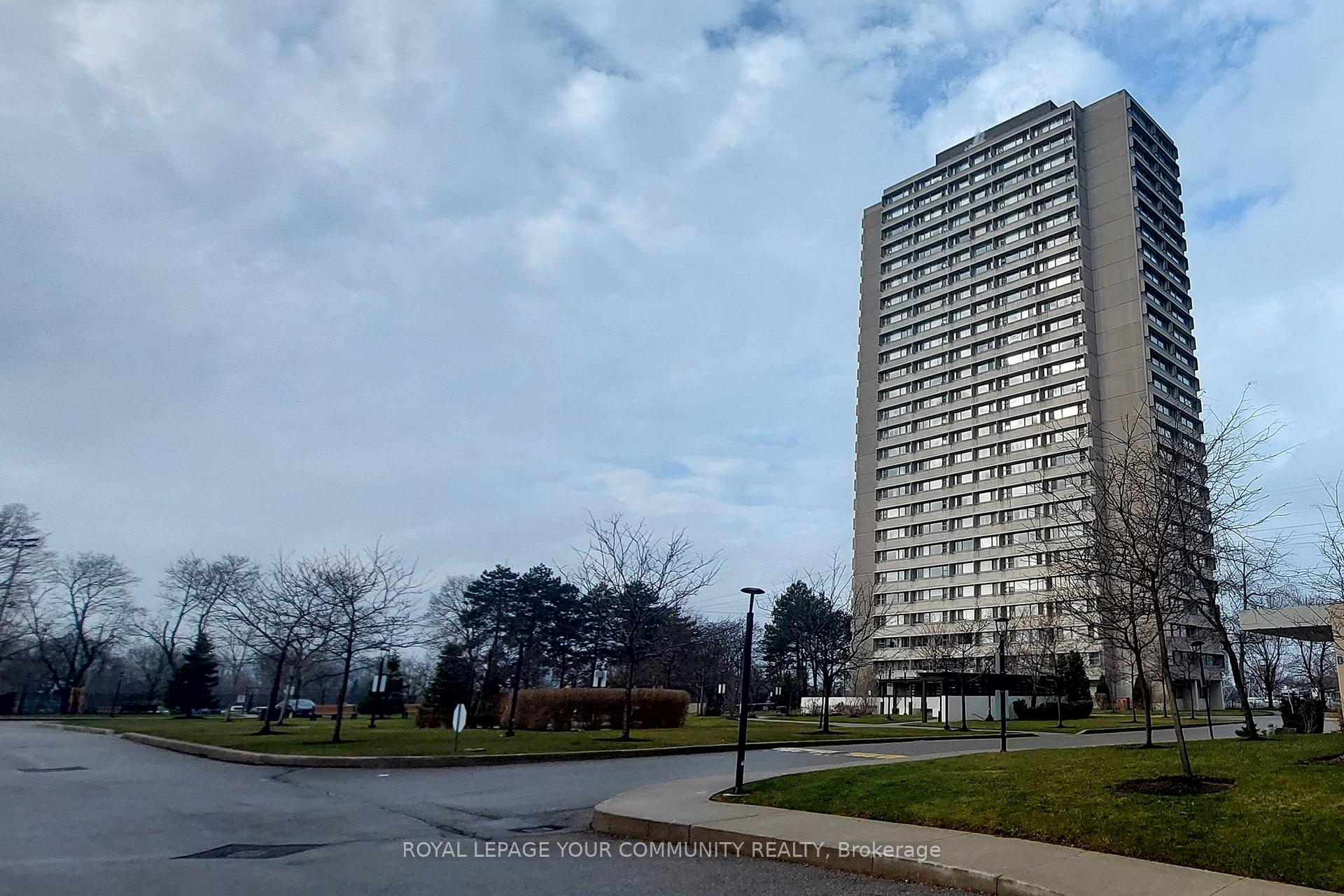 Photo 3 of Unit PH07, 735 Don Mills Road, Toronto, Flemingdon Park — HOMEH