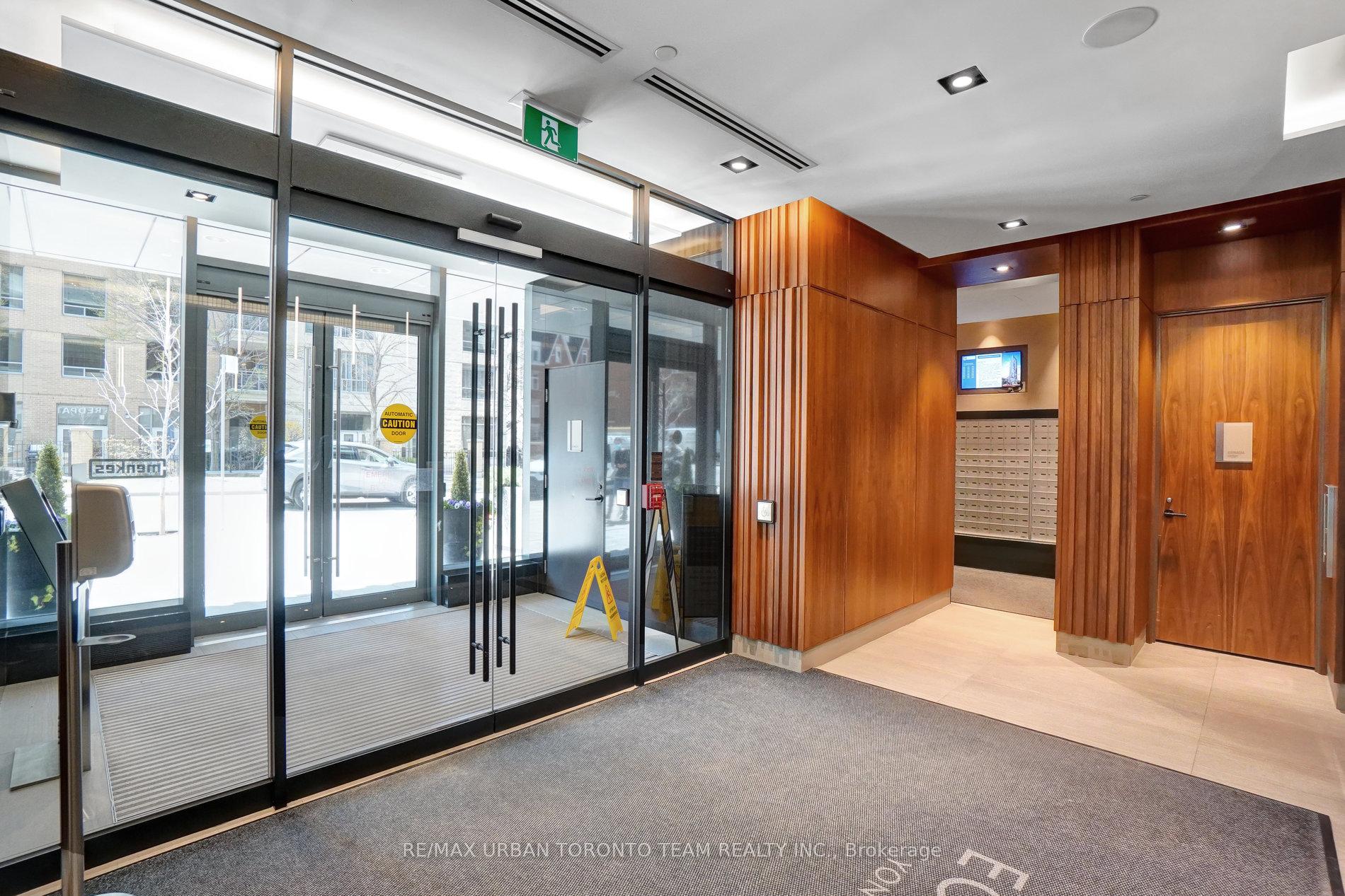 Photo 4 of Unit 1103, 125 Redpath Avenue, Toronto, Mount Pleasant West — HOMEH