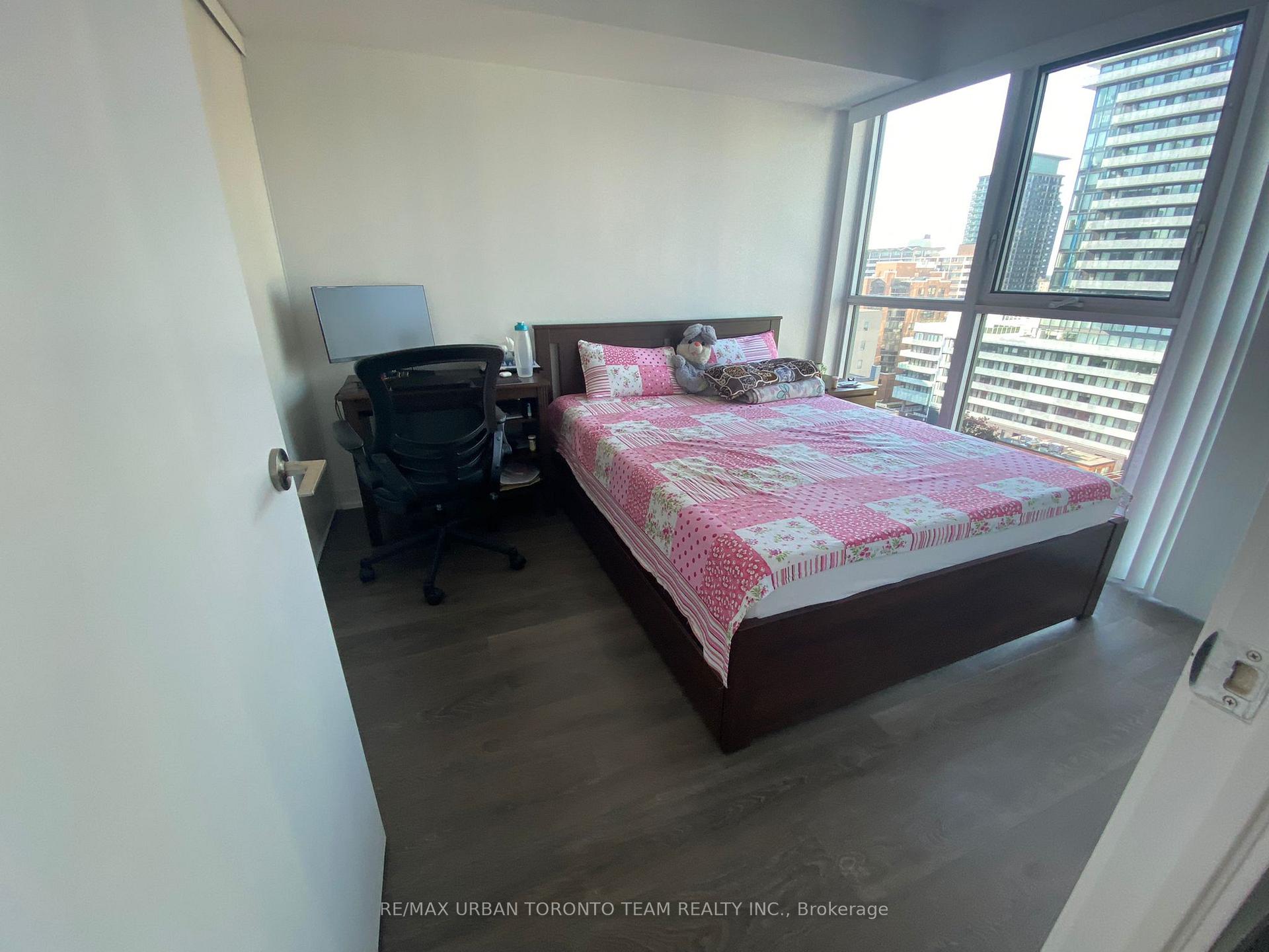 Photo 10 of Unit 1103, 125 Redpath Avenue, Toronto, Mount Pleasant West — HOMEH