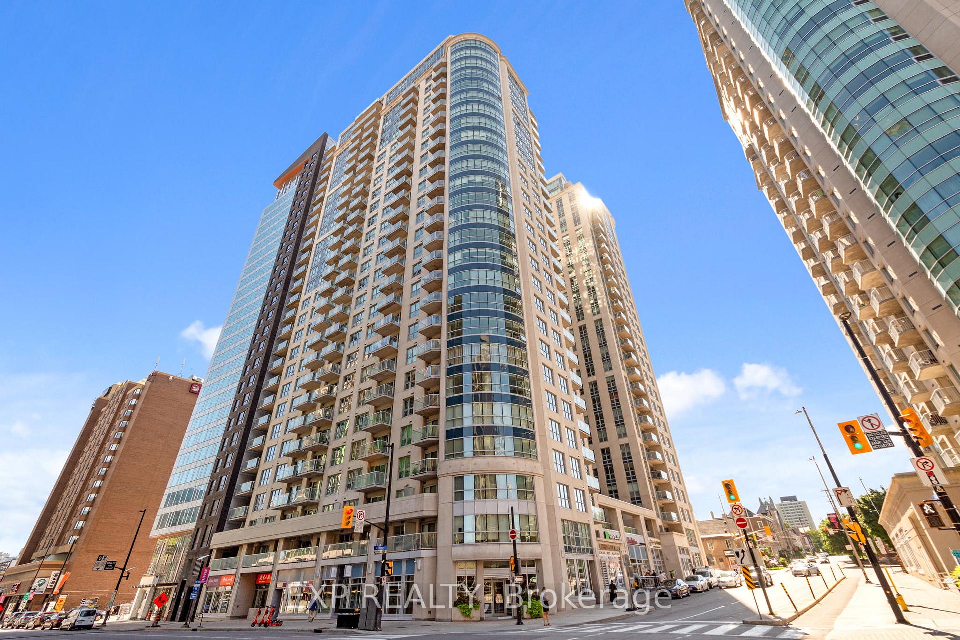 Front of Unit 1106, 242 Rideau Street