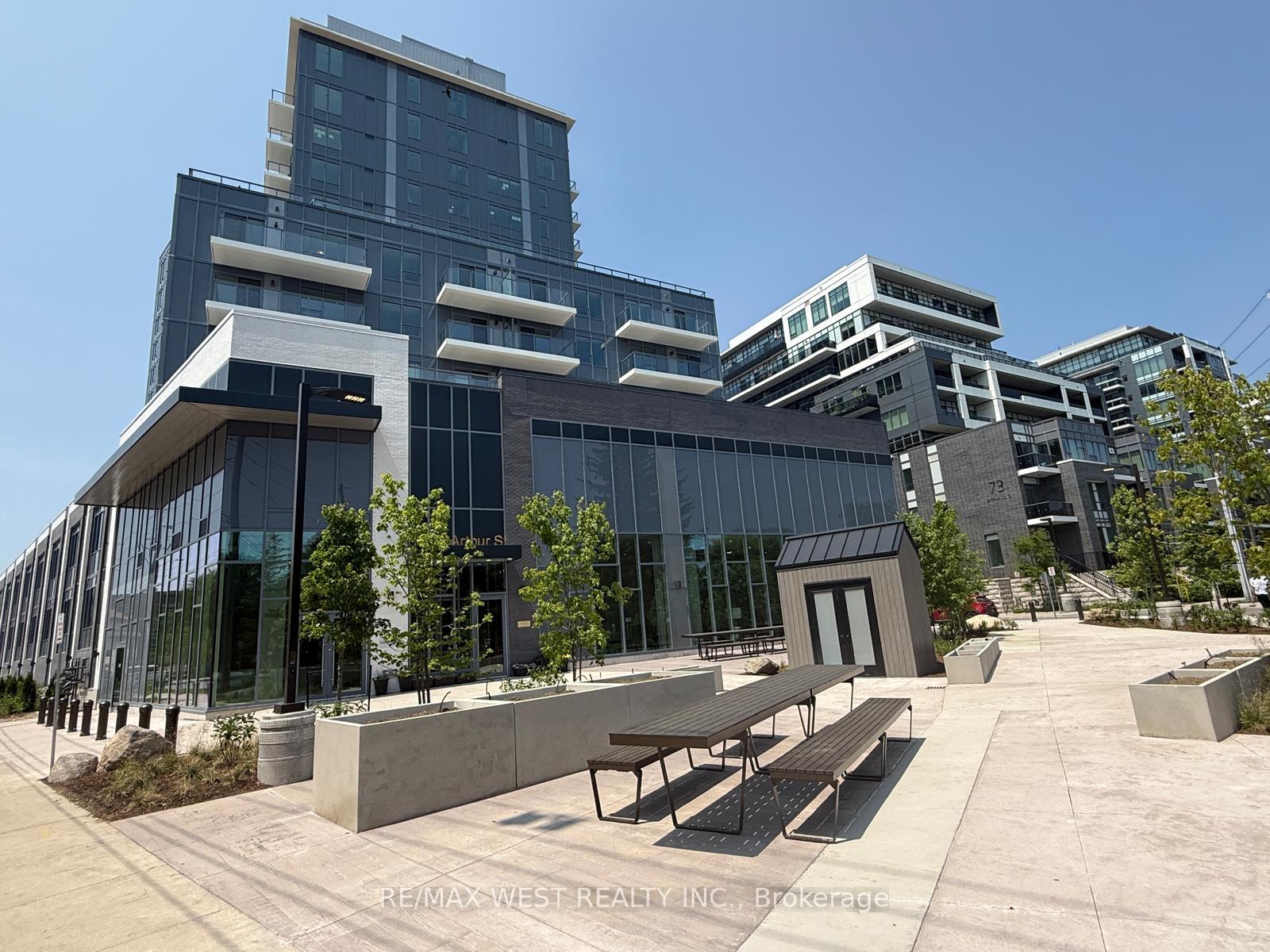 Front of Unit 602, 93 Arthur Street S