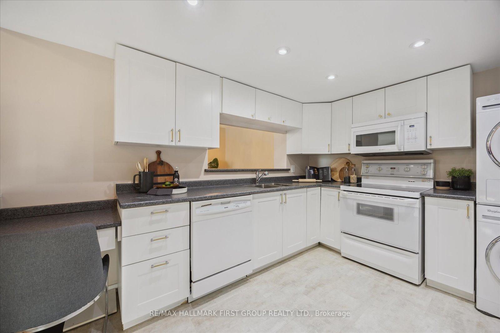 Photo 6 of Unit 102, 360 Watson Street W, Whitby, Port Whitby — HOMEH