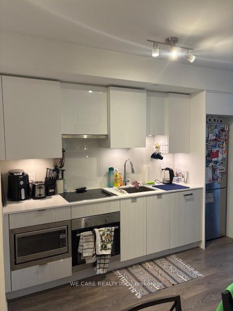 Photo 5 of Unit 805, 195 Redpath Avenue, Toronto, Mount Pleasant West — HOMEH