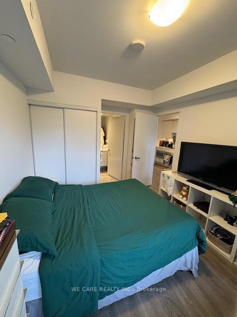 Photo 6 of Unit 805, 195 Redpath Avenue, Toronto, Mount Pleasant West — HOMEH
