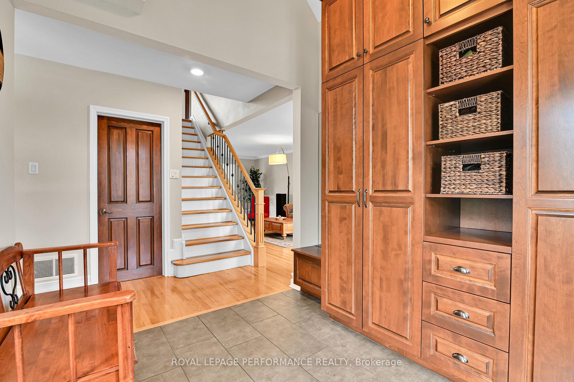 Photo 3 of 2030 Vincent Street, Ottawa, Elmvale Acres — HOMEH
