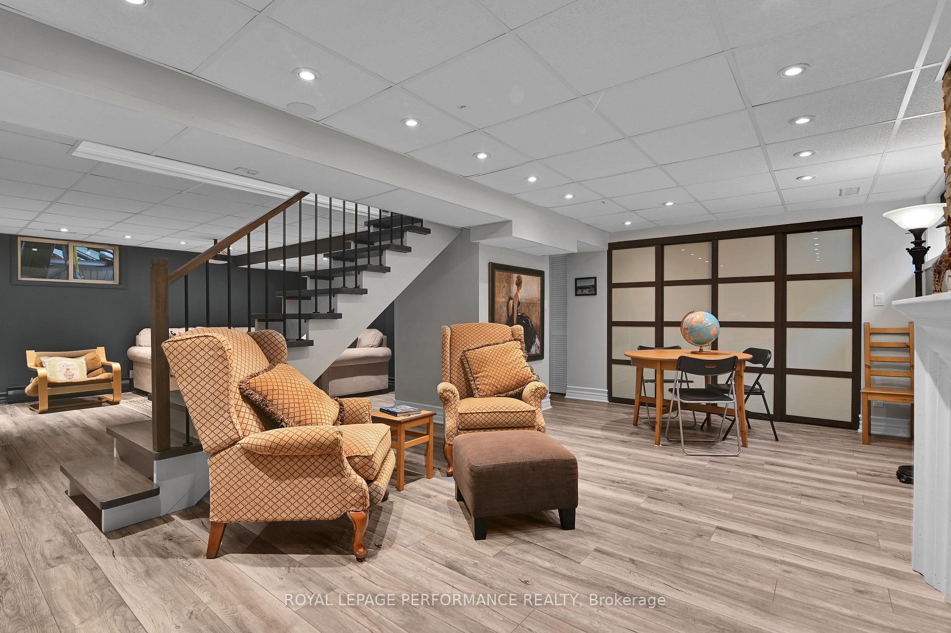 Photo 26 of 2030 Vincent Street, Ottawa, Elmvale Acres — HOMEH