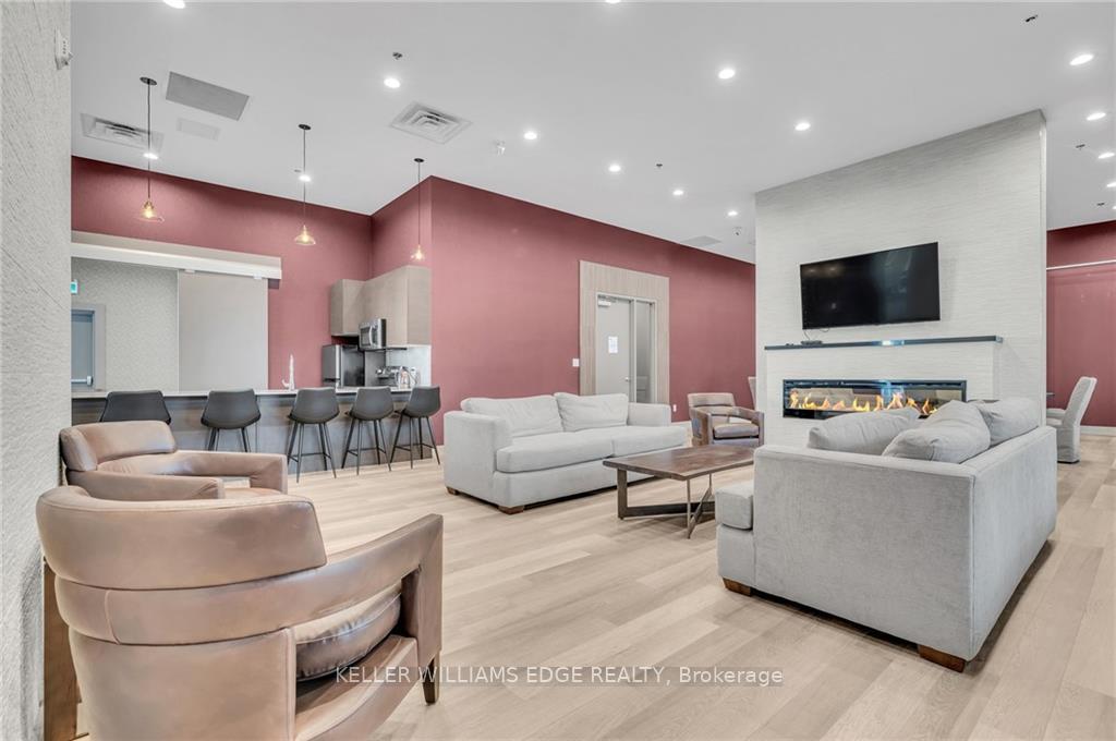 Photo 14 of Unit 401, 560 North Service Road, Grimsby, Grimsby Beach — HOMEH