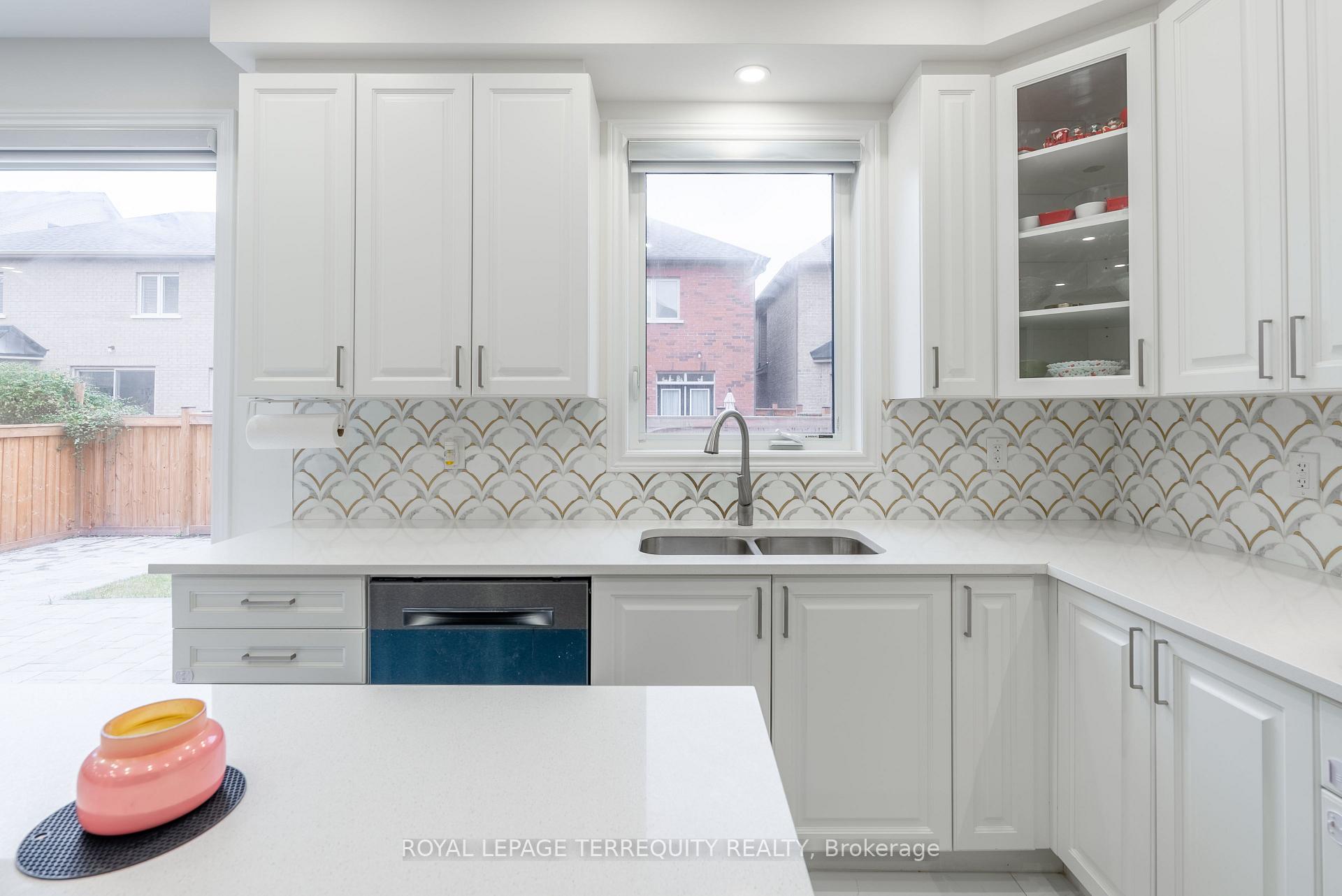 Photo 16 of 10 Schoolbridge Street, Ajax, Northwest Ajax — HOMEH