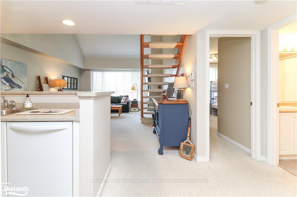 Photo 26 of 938 Cedar Pointe Court, Collingwood — HOMEH