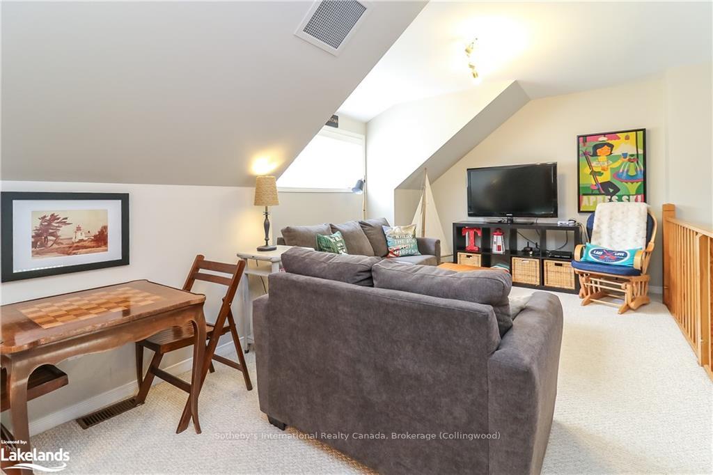 Photo 48 of 938 Cedar Pointe Court, Collingwood — HOMEH