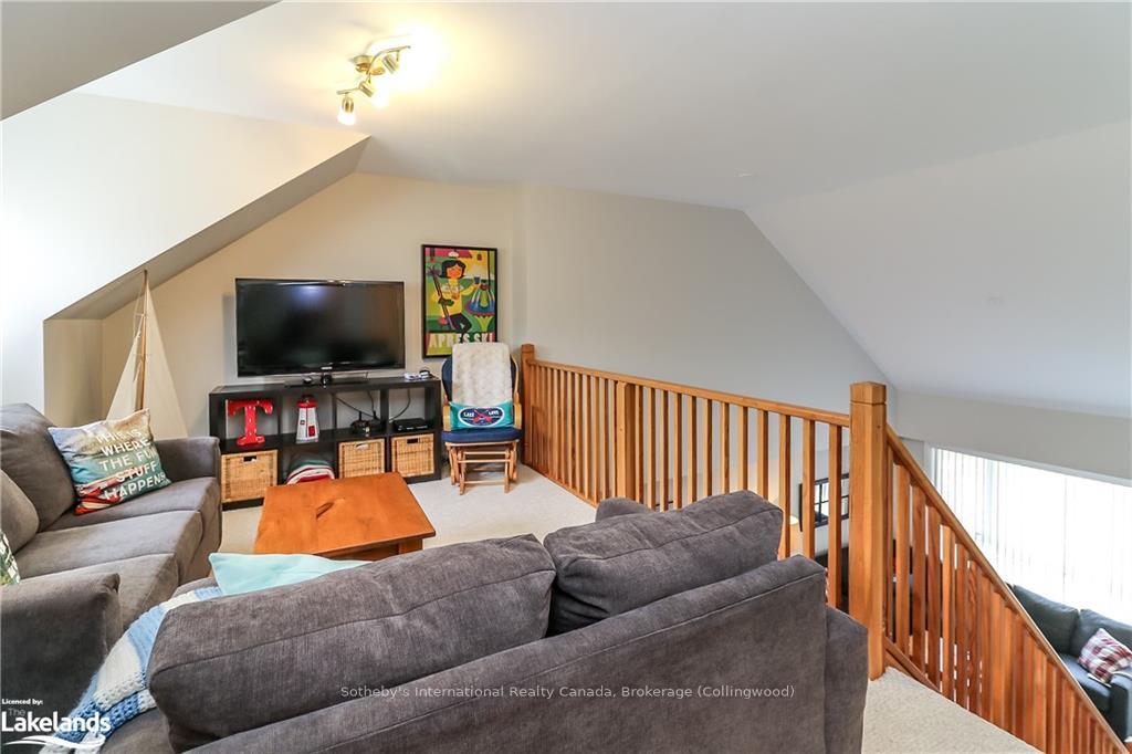 Photo 49 of 938 Cedar Pointe Court, Collingwood — HOMEH