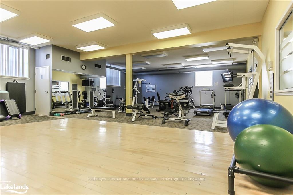 Photo 54 of 938 Cedar Pointe Court, Collingwood — HOMEH