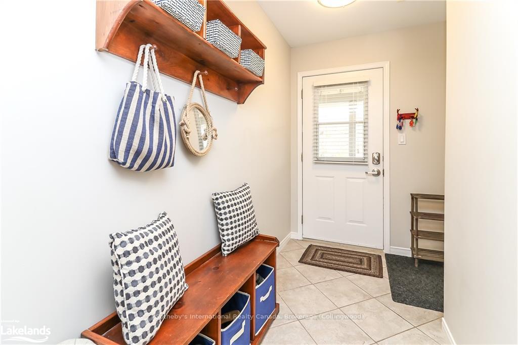 Photo 6 of 938 Cedar Pointe Court, Collingwood — HOMEH